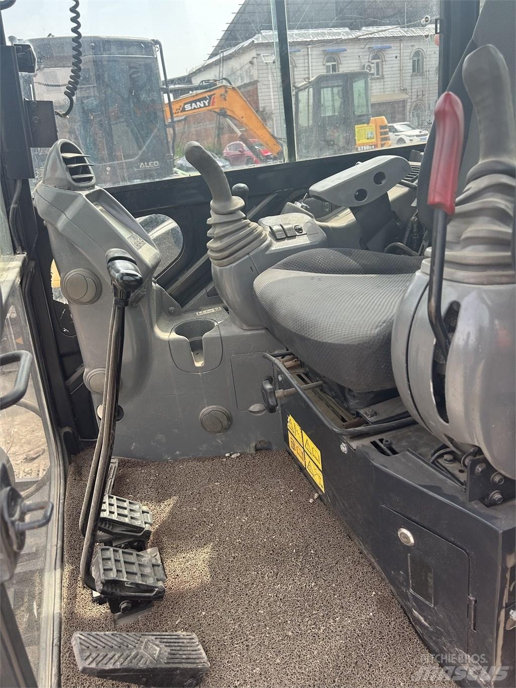 Hitachi ZX55 Мини екскаватори < 7 т