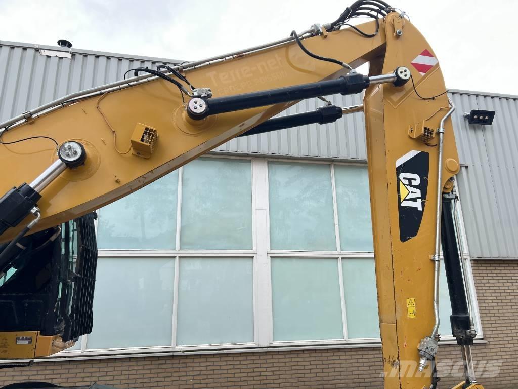 CAT MH3022  2015   CE Оператори на отпадъци/индустрия
