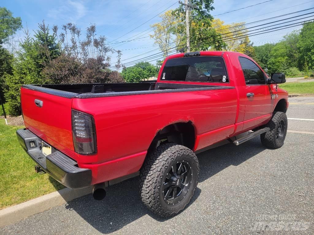 Dodge Ram 2500 Пикапи