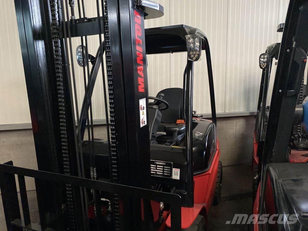Manitou MI35G Камиони с АГУ