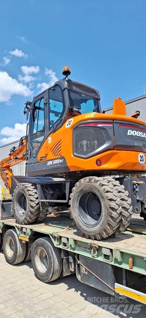 Doosan DX 100 W-7 Колесни екскаватори