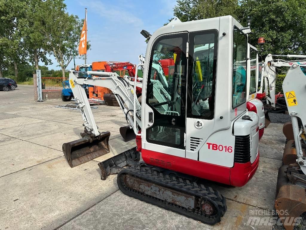 Takeuchi TB 016 R Мини екскаватори < 7 т