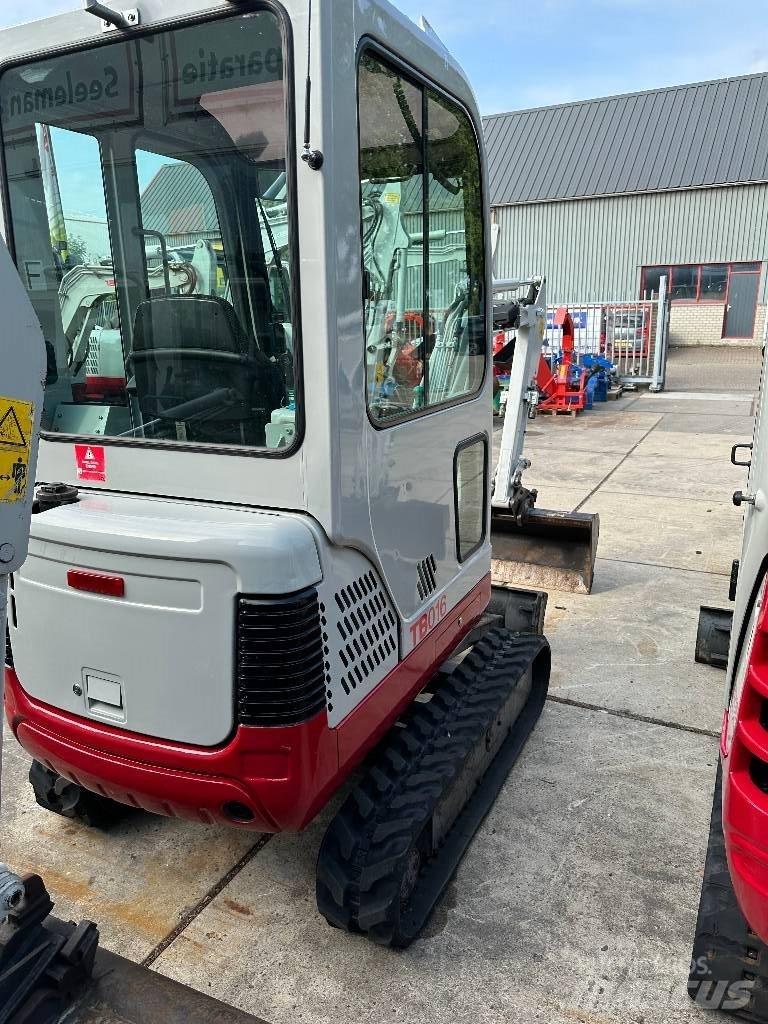 Takeuchi TB 016 R Мини екскаватори < 7 т