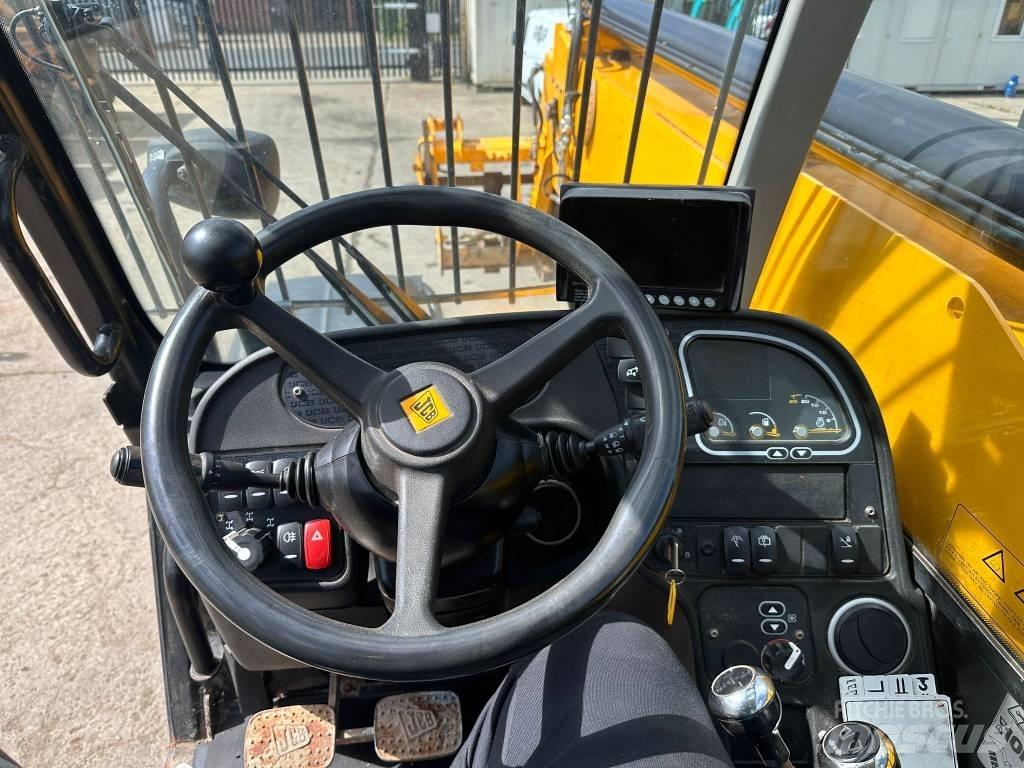 JCB 540-140 Телескопични товарачи