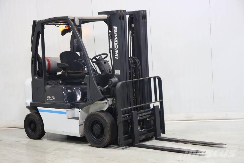 Nissan U1D2A20LQ Камиони с АГУ