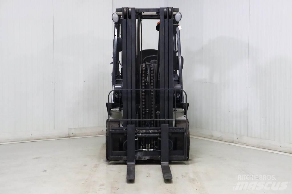 Nissan U1D2A20LQ Камиони с АГУ