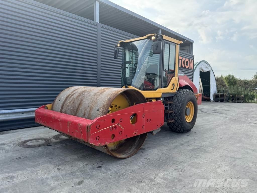 Volvo SD135B Еднобарабанни ролки
