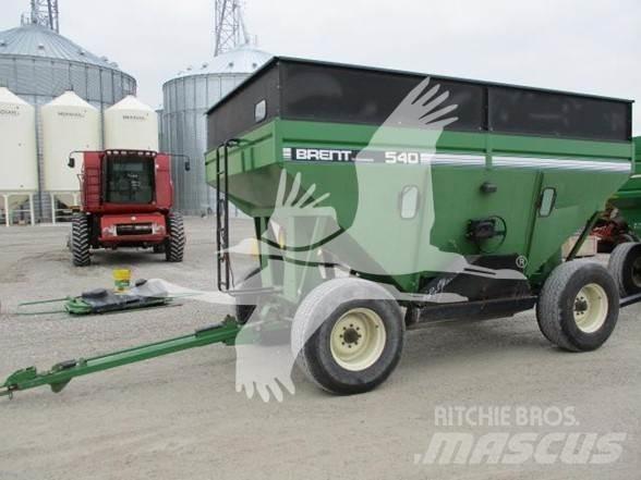 Brent 540 Ремаркета за зърно / силаж
