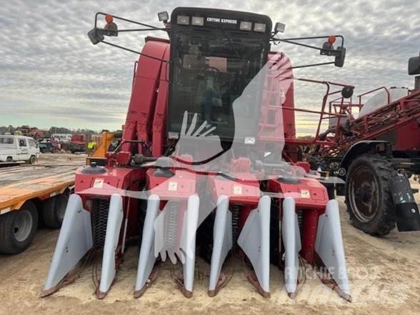 Case IH 2055 Комбайни