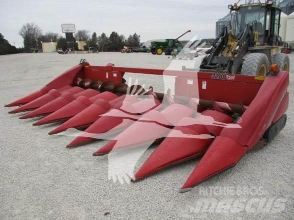 Case IH 3208 Глави за комбайн