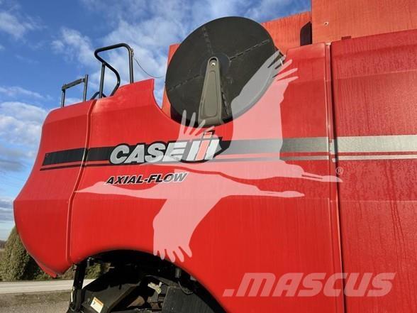 Case IH 7010 Комбайни