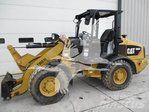 CAT 906H2 Колесни товарачи