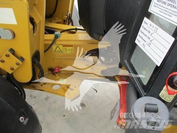 CAT 906H2 Колесни товарачи