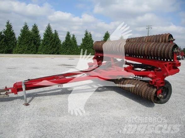 Farmhand WP42 Други машини за оран и аксесоари