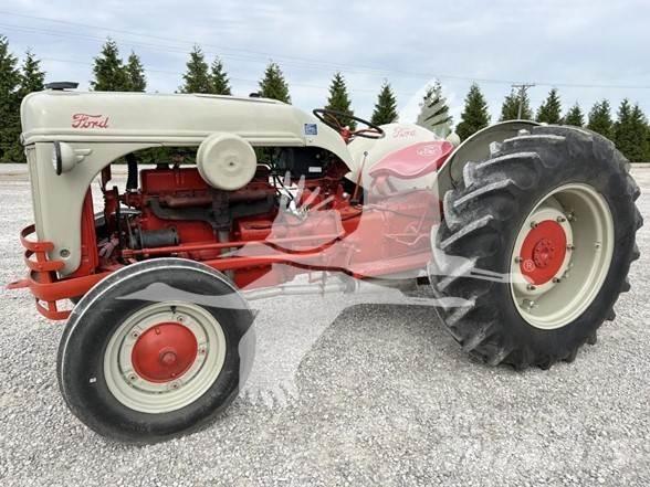 Ford 8N FUNK Трактори