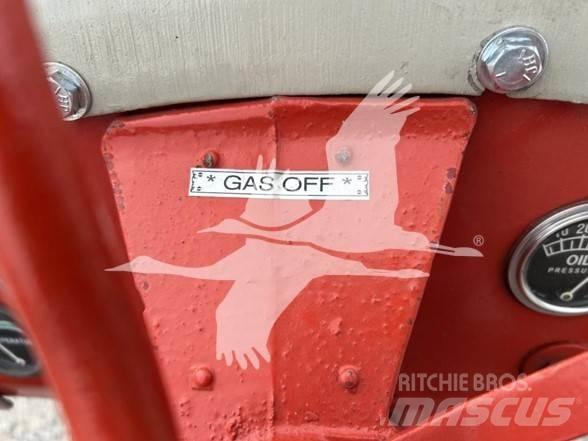 Ford 8N FUNK Трактори