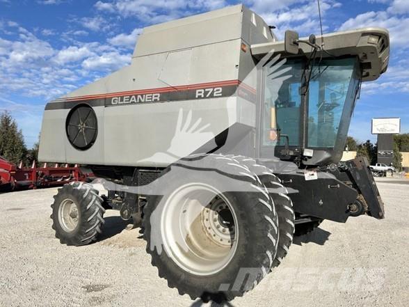 Gleaner R72 Комбайни
