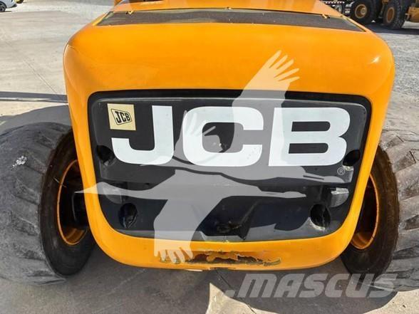 JCB 930 Камиони за херавни местности