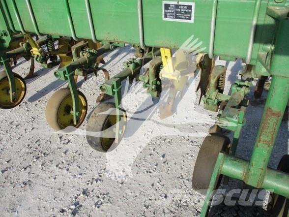 John Deere 85 Култиватори за редови култури
