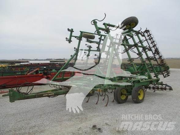 John Deere 960 Култиватори