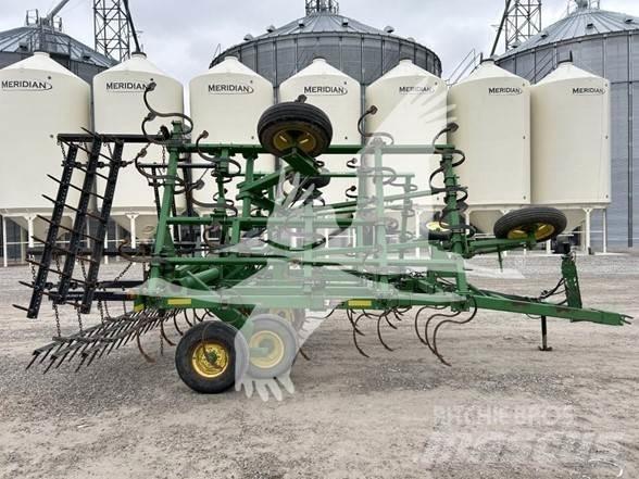 John Deere 980 Култиватори