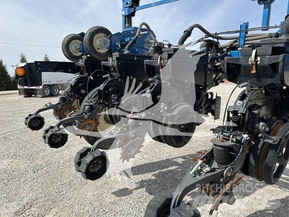 Kinze 3600 Сеялки