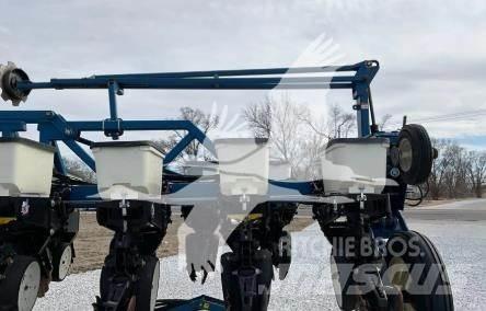 Kinze 3600 Сеялки