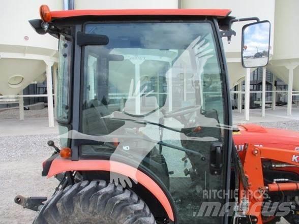 Kubota B3350 Трактори