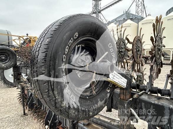 YETTER 3530 Други машини за оран и аксесоари