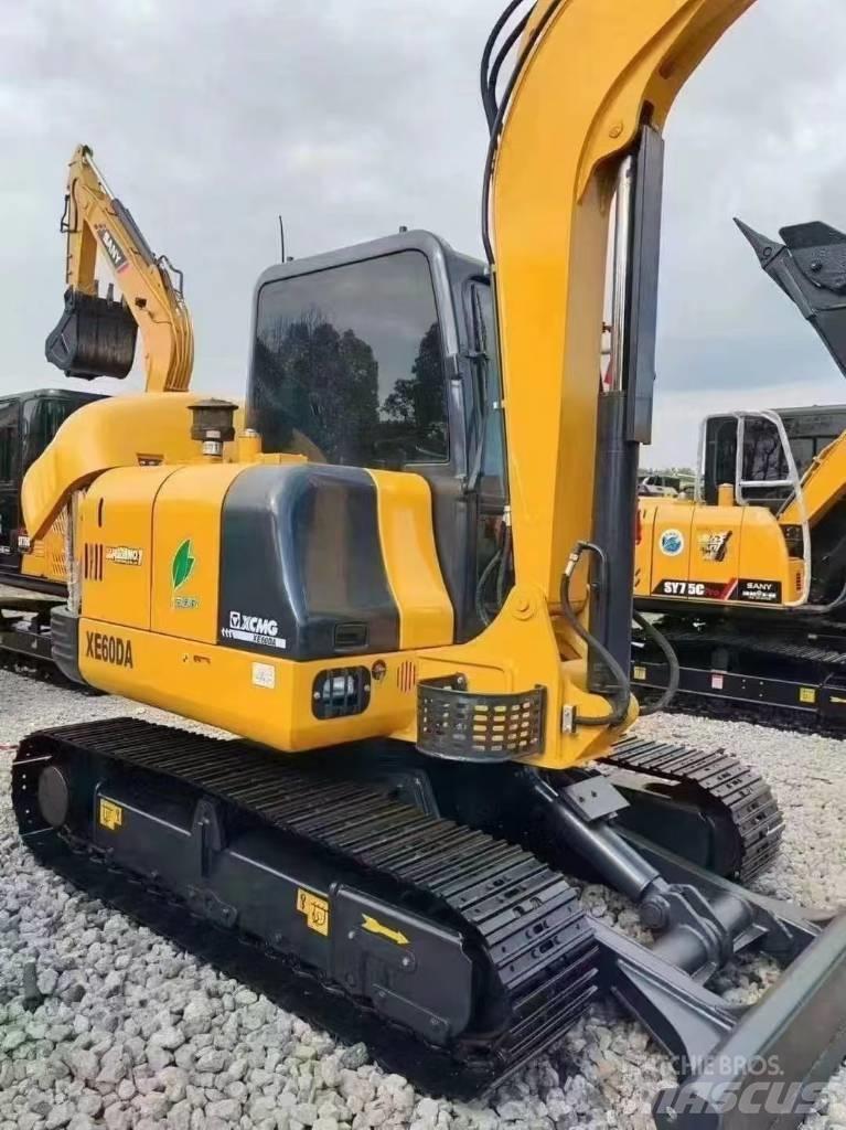 XCMG 60 Верижен екскаватор
