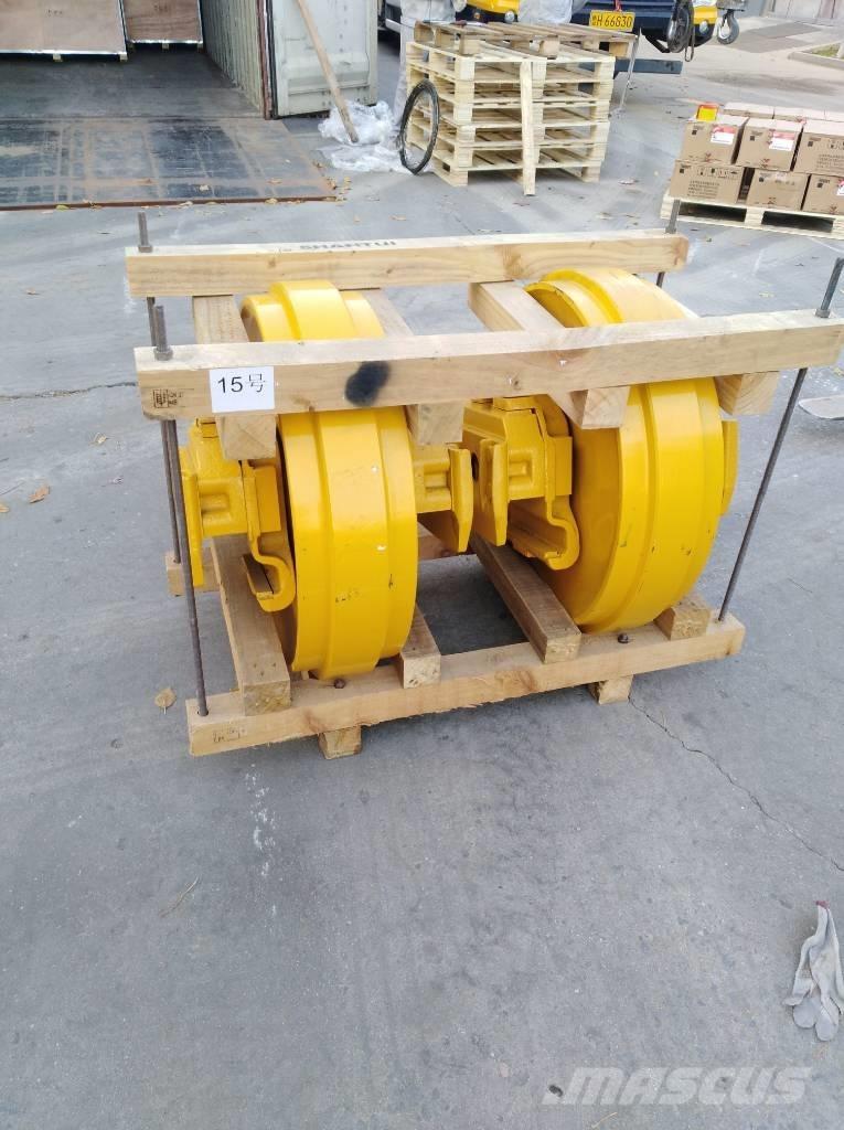 Komatsu D85E-18 Релси, вериги и ходова част
