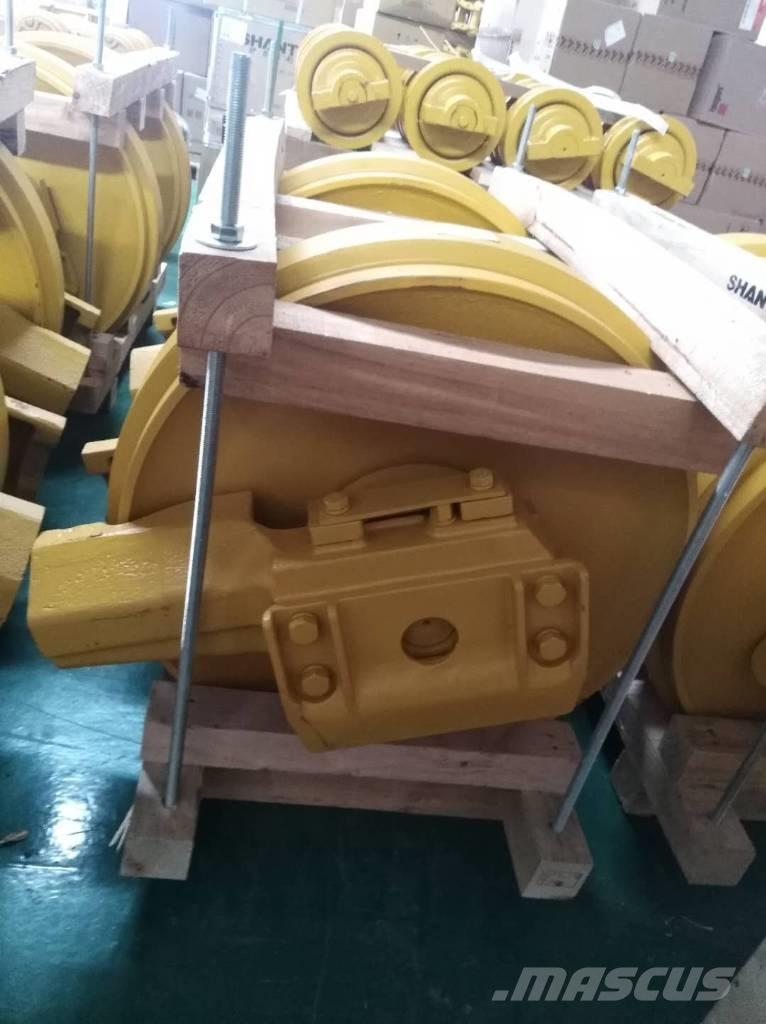 Komatsu D85E-18 Релси, вериги и ходова част
