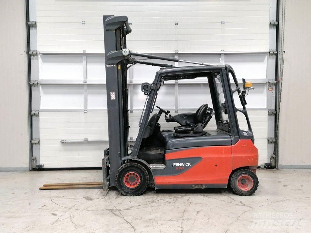 Linde E30L-01 Електрически вилични кари-повдигачи