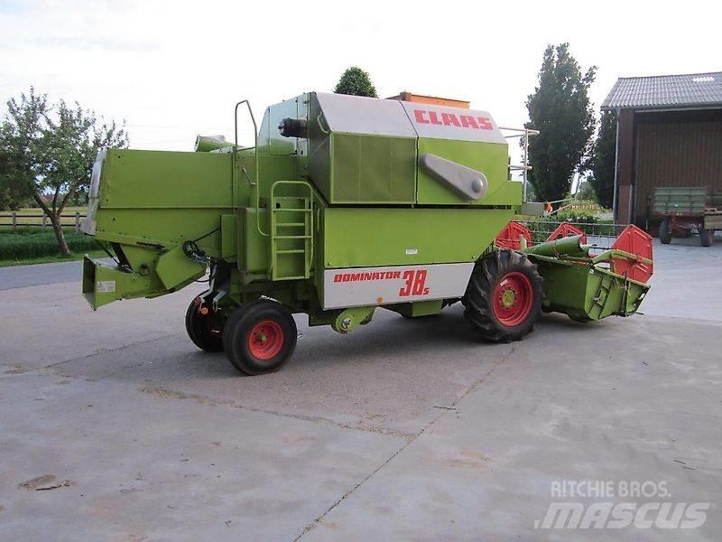 CLAAS Dominator 38 Комбайни