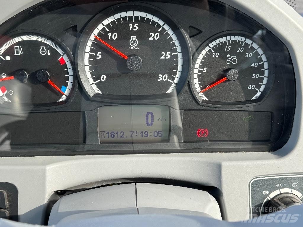 Valtra N 124 Трактори