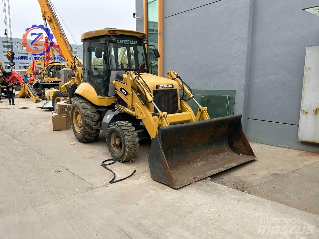 CAT 420 F Товарач със заден ексватор