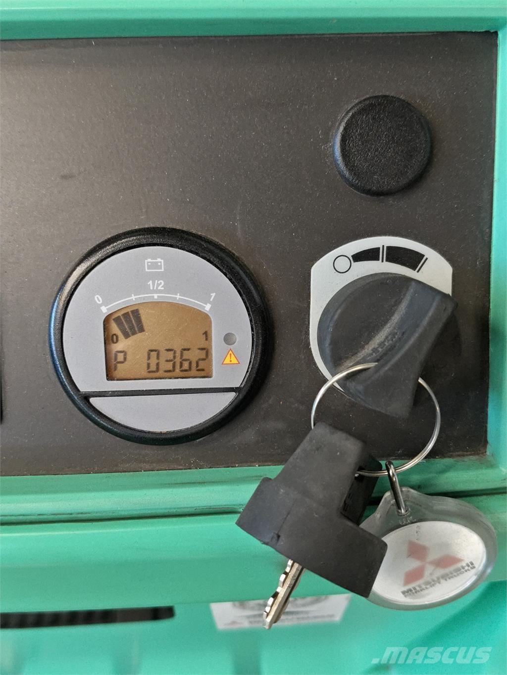 Mitsubishi PBV20N3 Колички с платформа за оператора