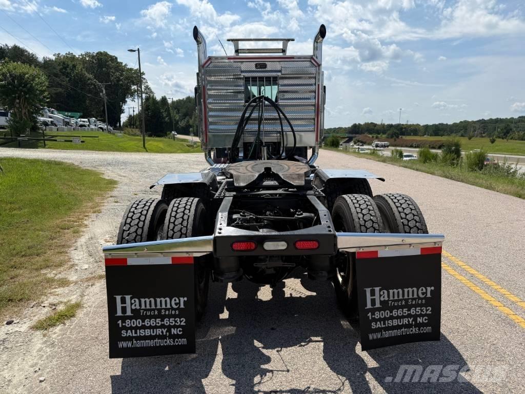 Peterbilt 389 Влекачи