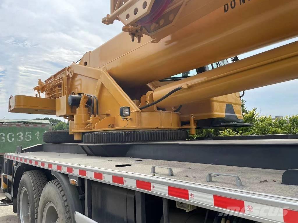XCMG QY70KC Всъдеходни кранове