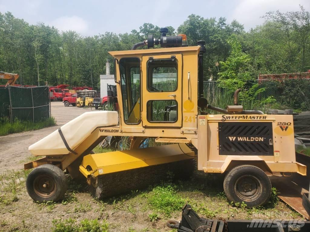  WALDIN SW250 Камиони за почистване