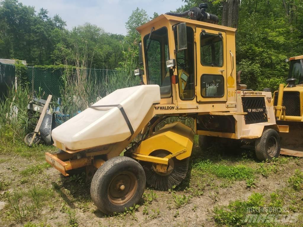  WALDIN SW250 Камиони за почистване