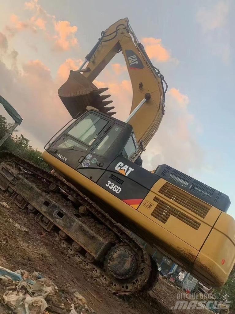 CAT 336 D Екскаватори с дълго рамо