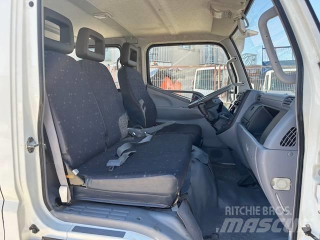 Mitsubishi Fuso FE Пикапи