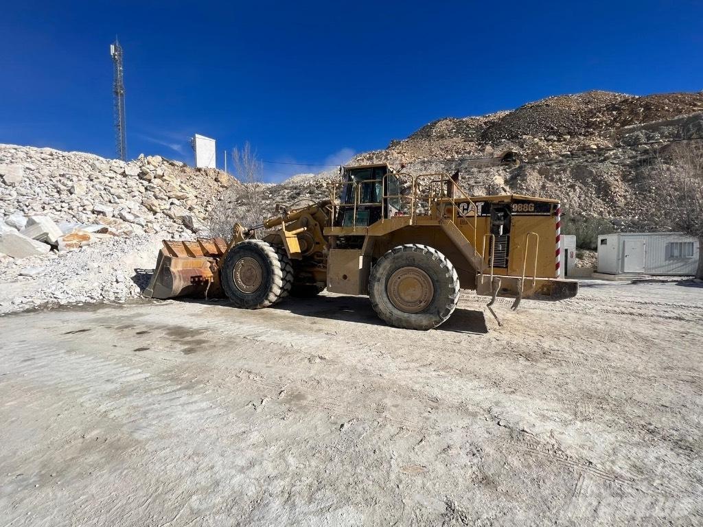 CAT 988 G Колесни товарачи
