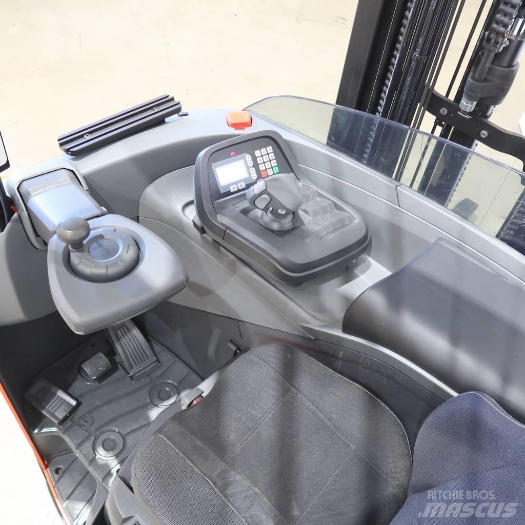 Toyota RRE160H Ретрак/ Високоповдигач с изместване на вилката напред