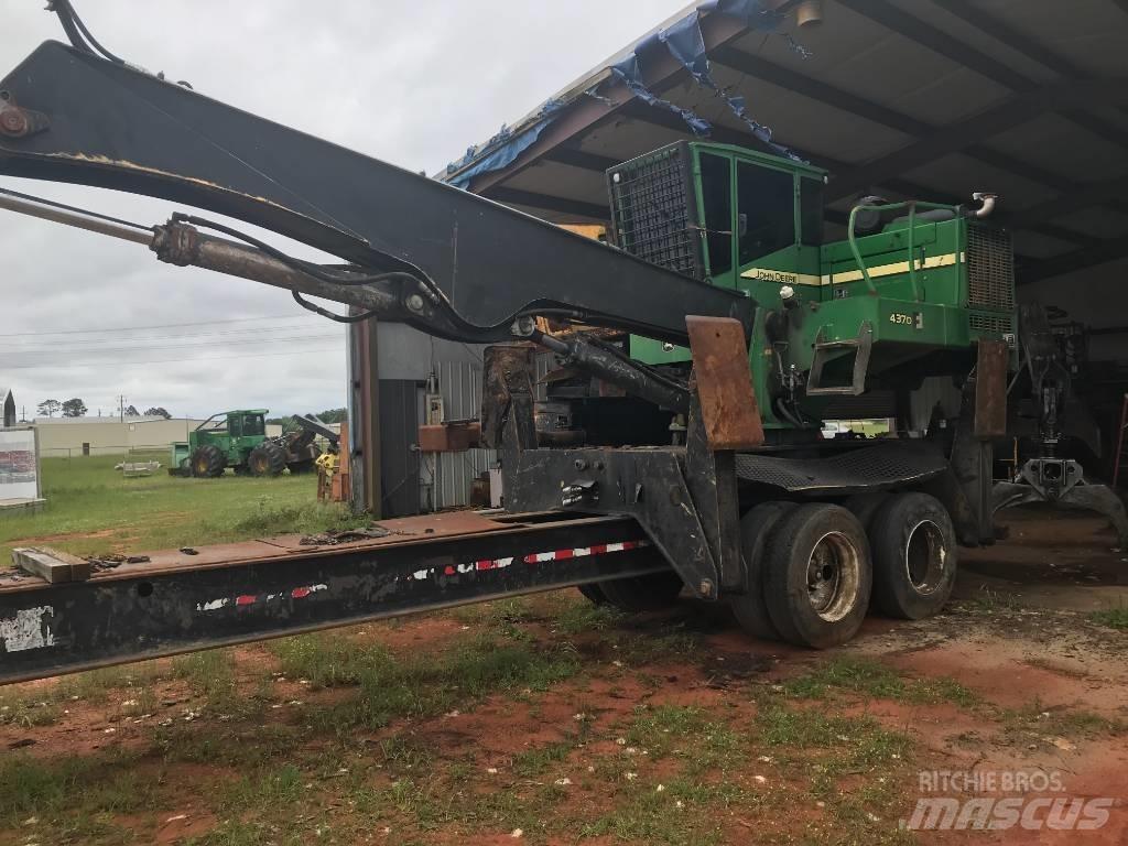 John Deere 437 D Товарачи с наклонена стрела

