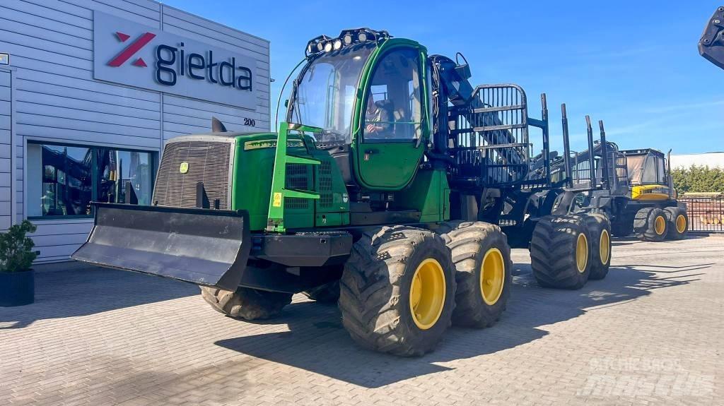 John Deere 1210E Форуардери