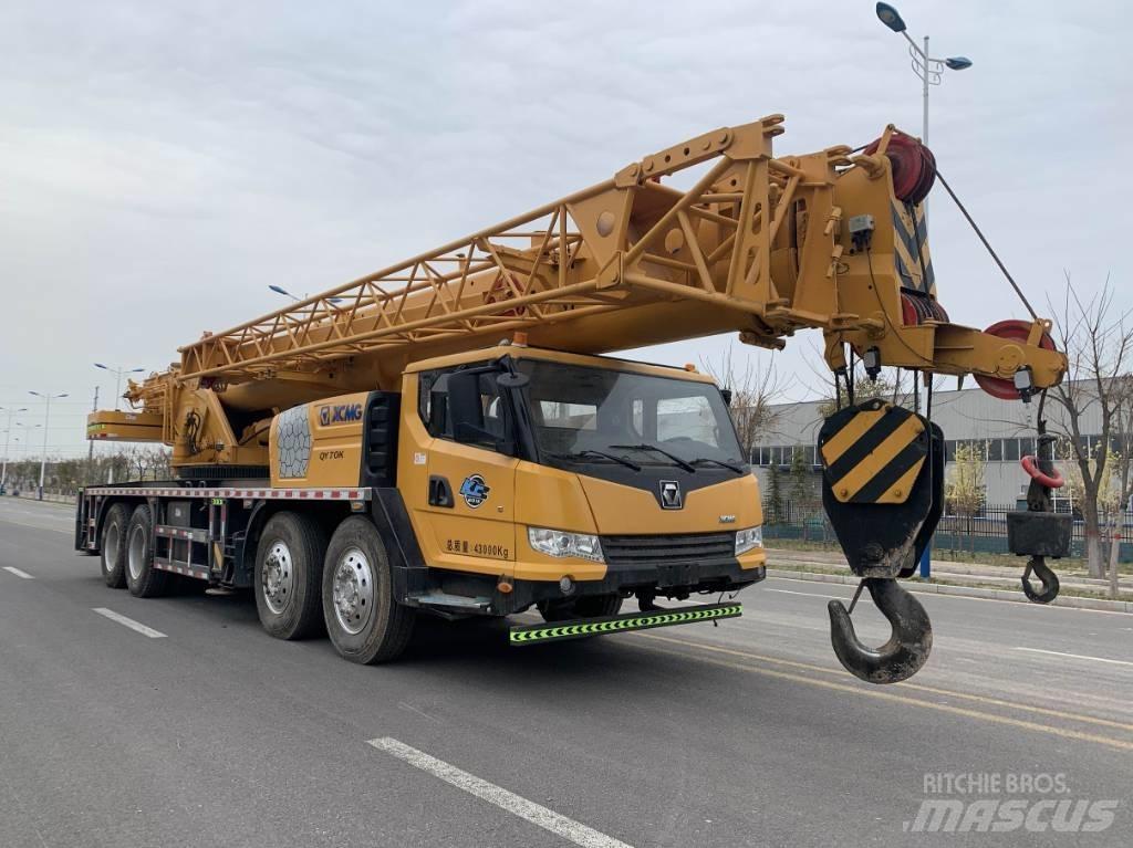 XCMG QY70KC Всъдеходни кранове
