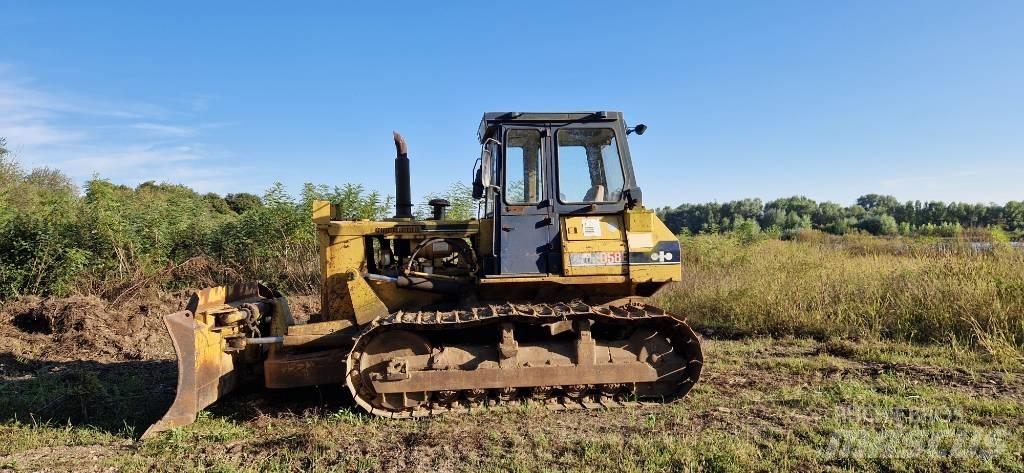 Komatsu D 58 E-1 Верижни булдозери
