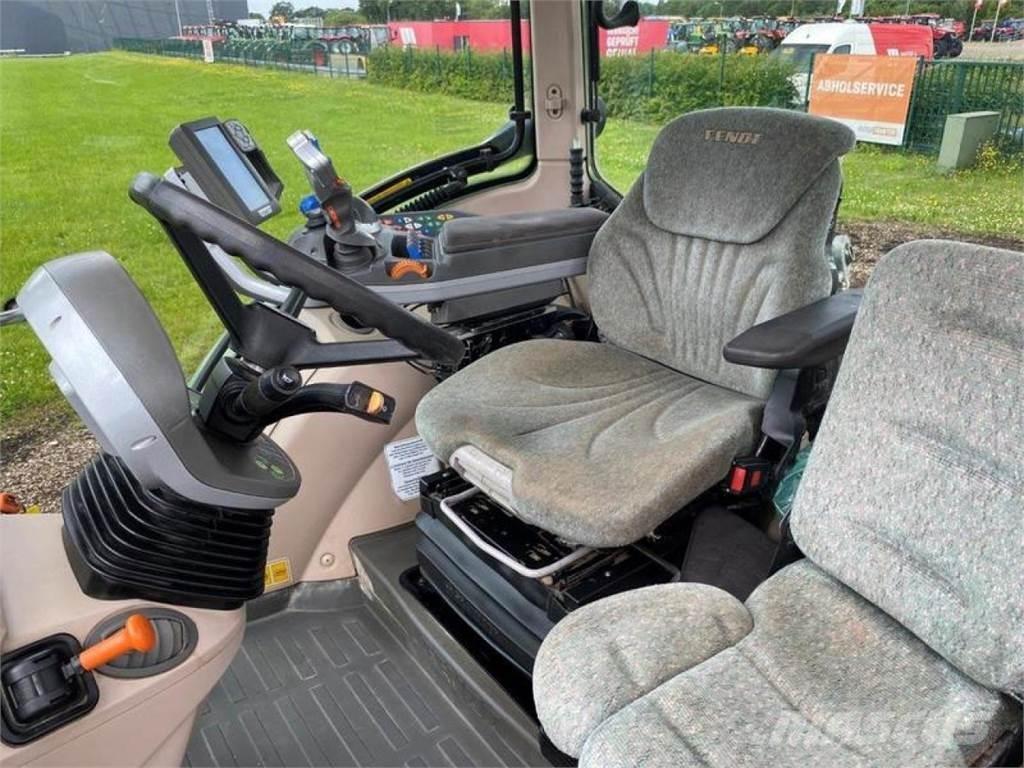 Fendt 724 PROFI Трактори